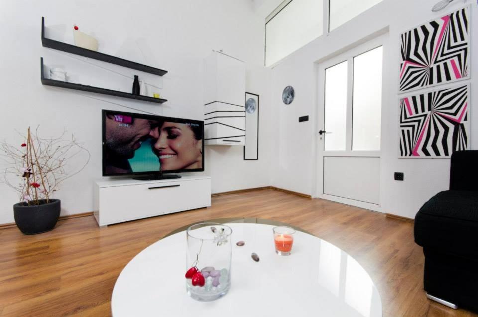 Villa Rozy Drasnice Luaran gambar
